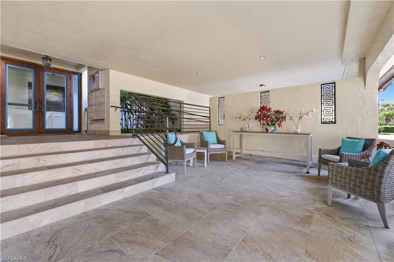 6080 Pelican Bay BLVD photo 2