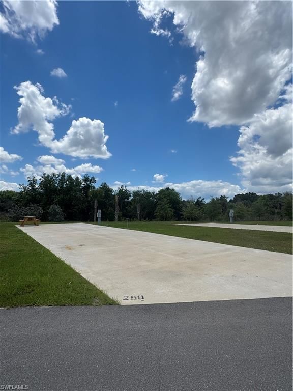 250 Horizon RD photo 3