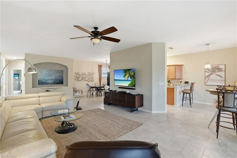 3500 Ballybridge CIR photo 2