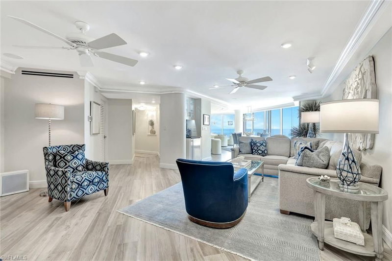 4041 Gulf Shore BLVD N photo 4