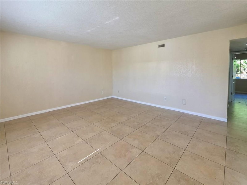 4621 Bayshore DR photo 3