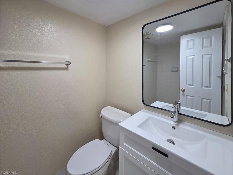 4621 Bayshore DR photo 4