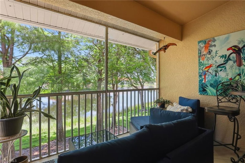 26780 Rosewood Pointe LN photo 2