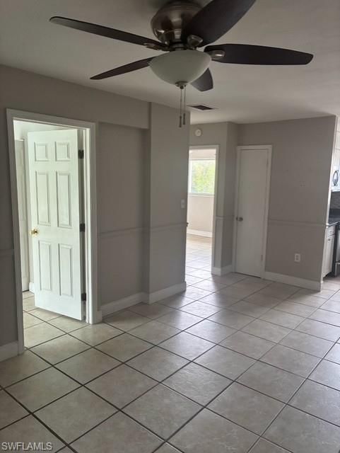 4923 Vincennes CT photo 1