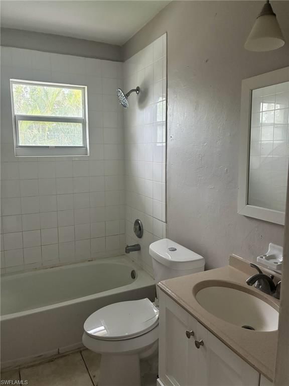 4923 Vincennes CT photo 5