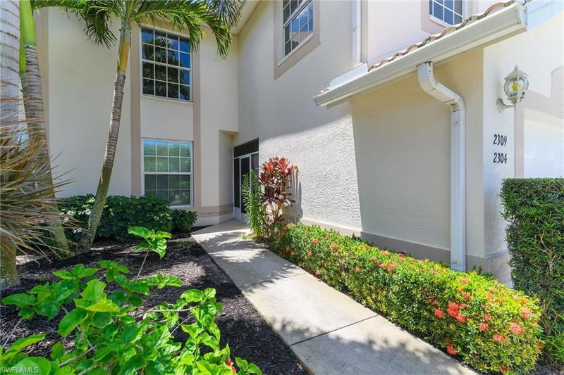 285 Cays DR photo 4