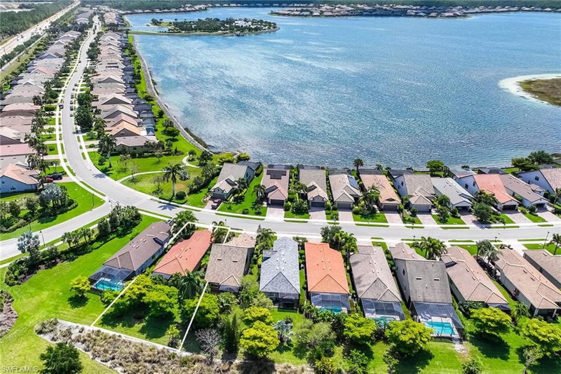 20236 Corkscrew Shores BLVD photo 3