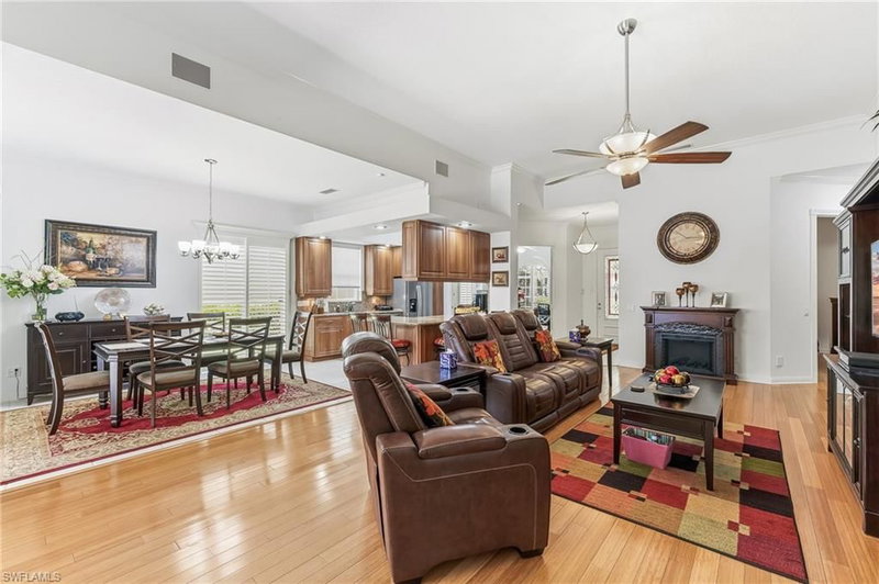 4605 Navassa LN photo 3