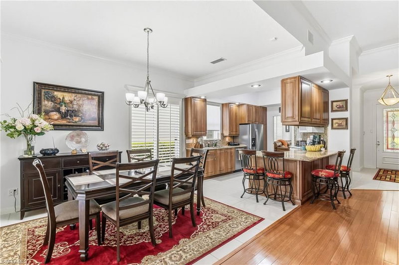 4605 Navassa LN photo 5