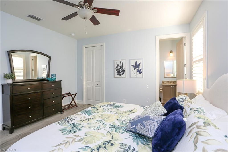 1480 Curlew AVE photo 4