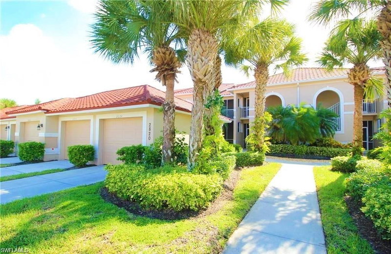 2820 Cypress Trace CIR photo 1