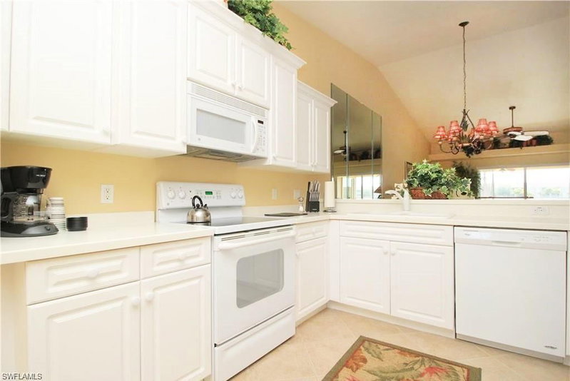 2820 Cypress Trace CIR photo 3