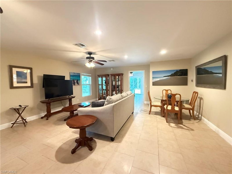 6140 Standing Oaks photo 3