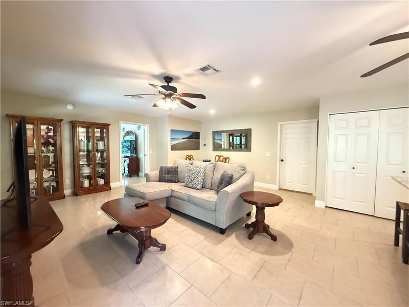 6140 Standing Oaks photo 4