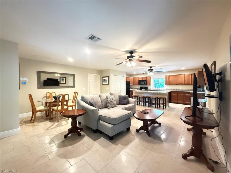 6140 Standing Oaks photo 5
