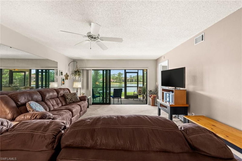5784 Deauville CIR photo 4