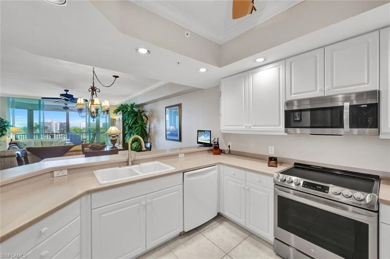 315 Dunes BLVD photo 5