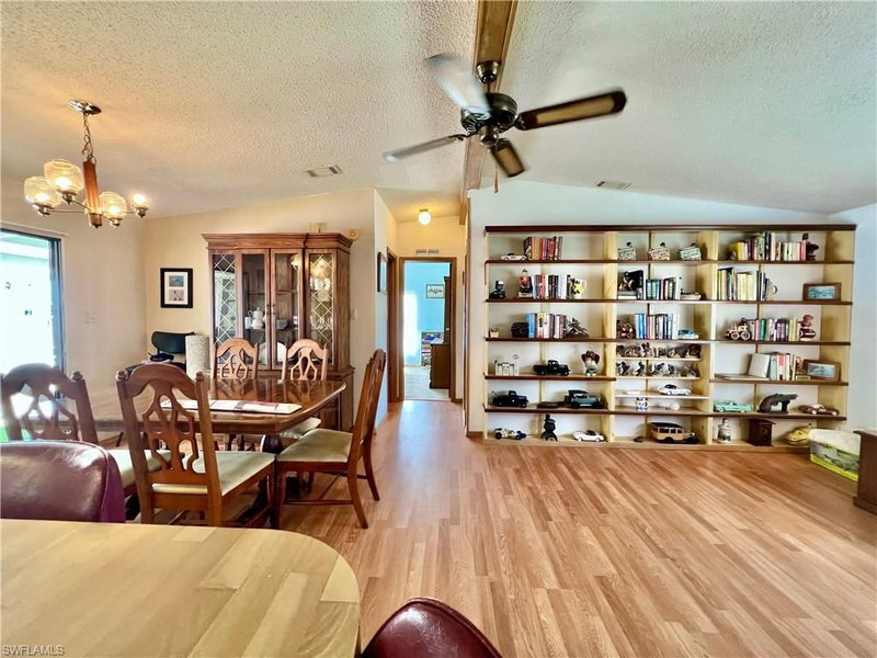 573 Cape Florida LN photo 3