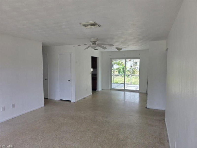 33 Broadway CIR photo 5