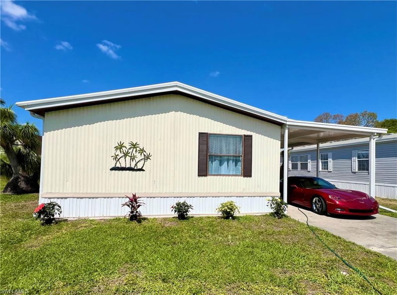 573 Cape Florida LN photo 1