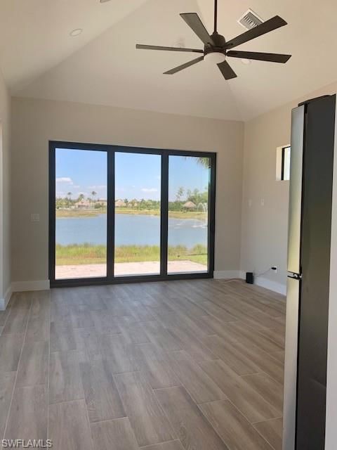 5573 Laguna Caribe CIR photo 4