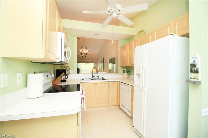 2925 Cypress Trace CIR photo 3