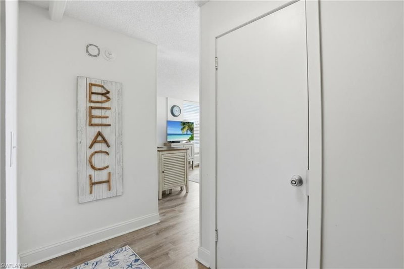 7300 Estero BLVD photo 4
