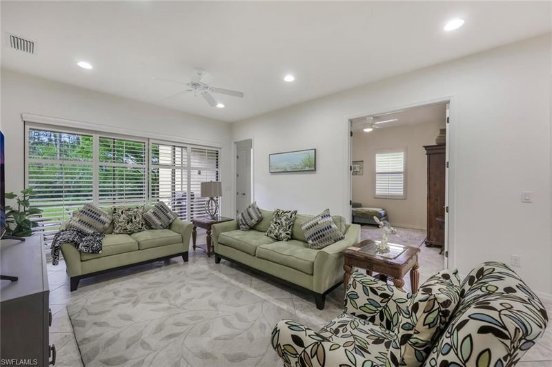 11072 Esteban DR photo 3