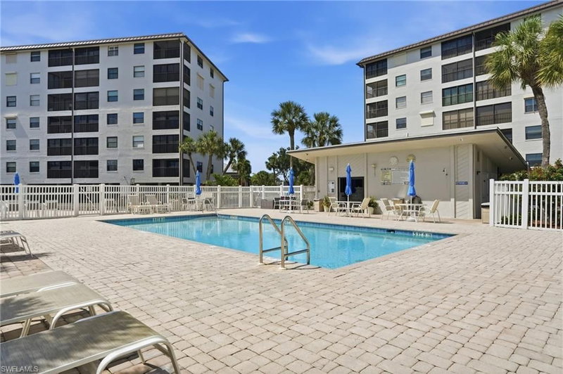 6893 Estero BLVD photo 4