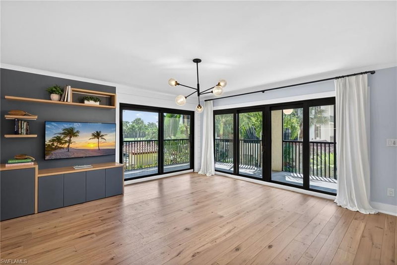 6080 PELICAN BAY BLVD photo 3