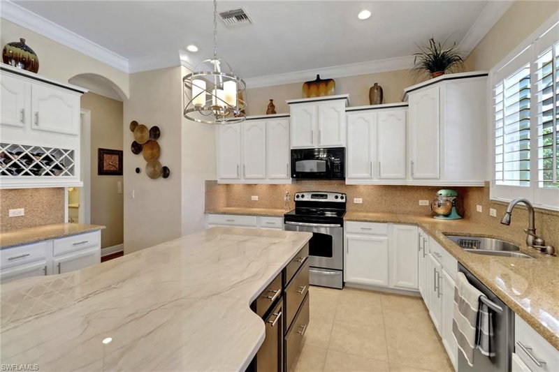 2165 Vardin PL photo 5