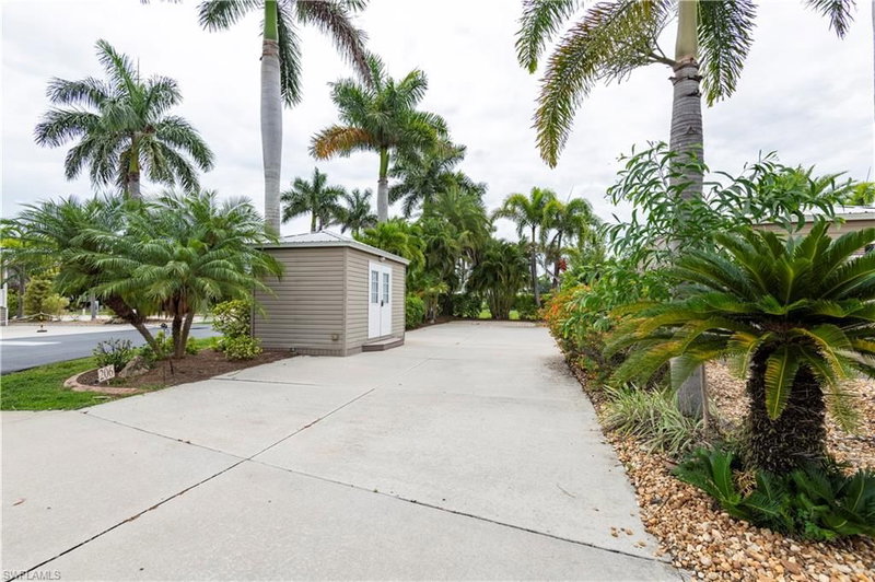 5147 Cypress Trail Resort CIR photo 3
