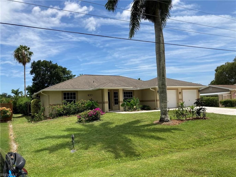 5232 Raintree LN photo 1
