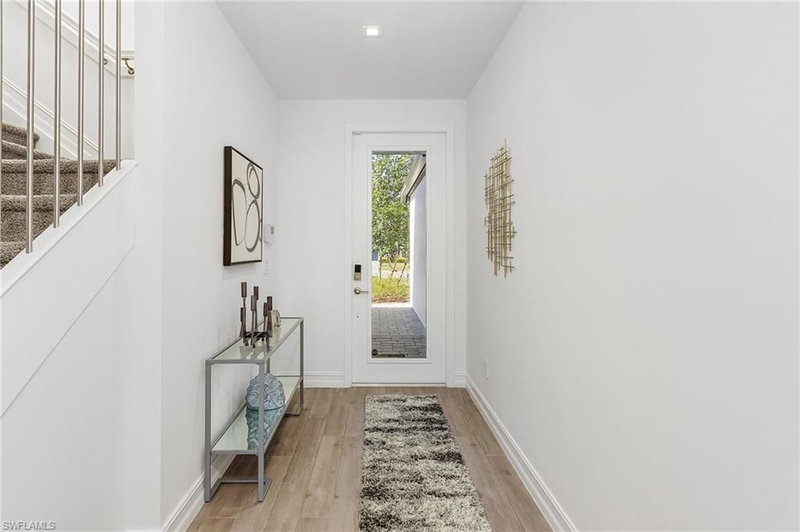 7596 Morgan WAY photo 2
