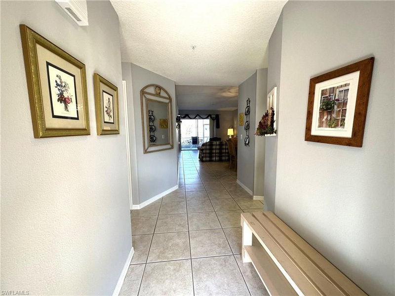 6670 Huntington Lakes CIR photo 4