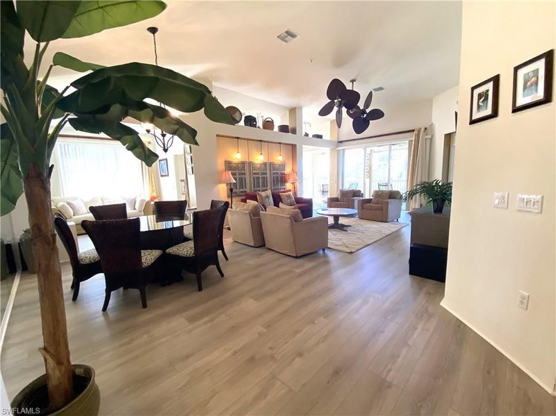 1570 Winding Oaks WAY photo 4