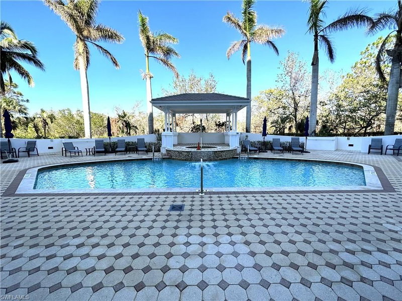 325 Dunes BLVD photo 1