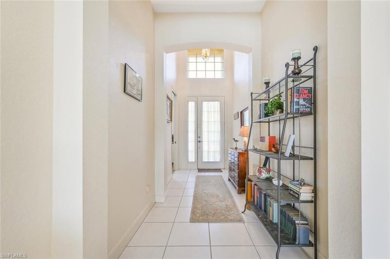 2259 Island Cove CIR photo 2