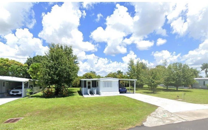863 Manatee RD photo 1