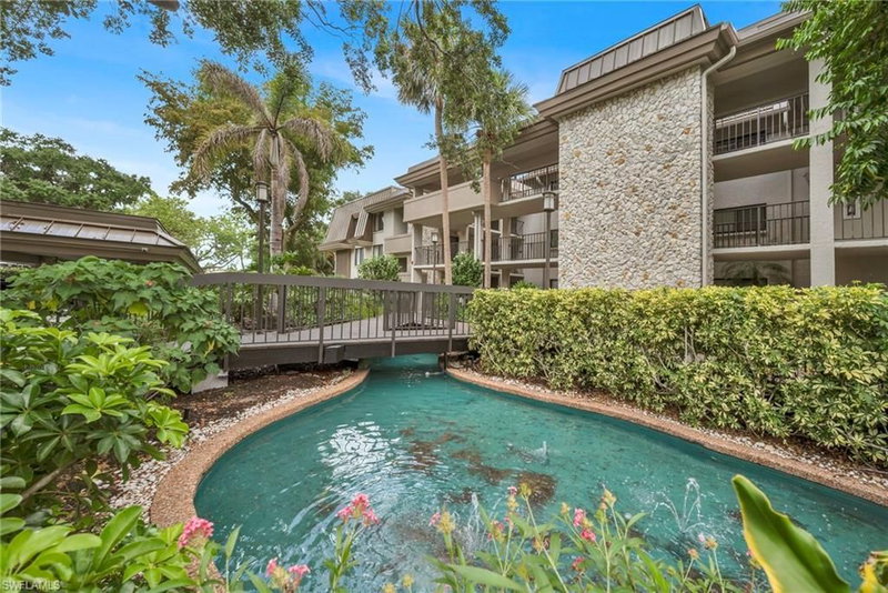 5954 Pelican Bay BLVD photo 1
