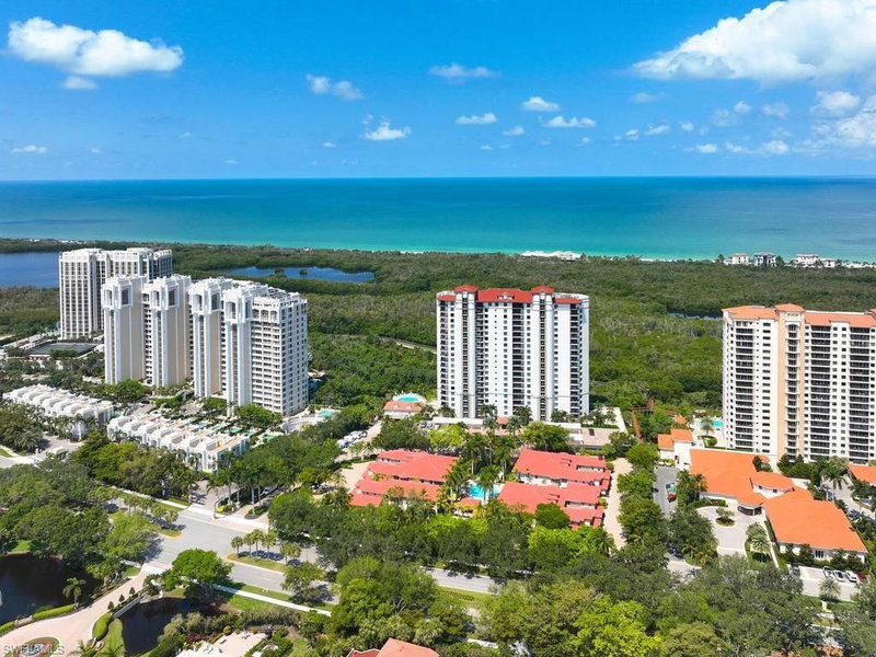 7225 Pelican Bay BLVD photo 1
