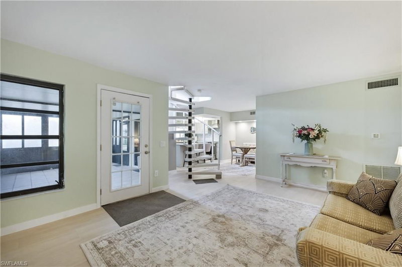 16001 Amberwood Lake CT photo 4