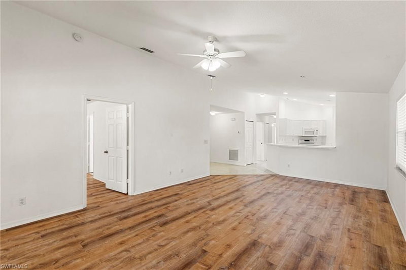 12340 Notting Hill LN photo 5