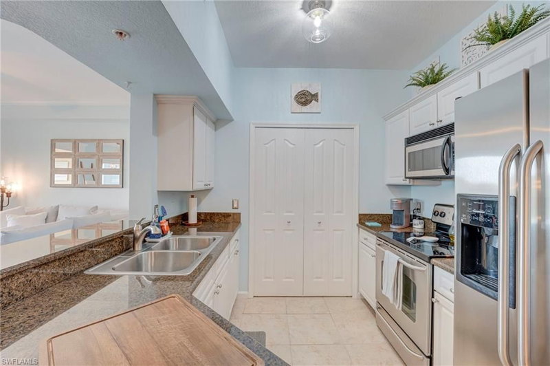 12940 Positano CIR photo 4