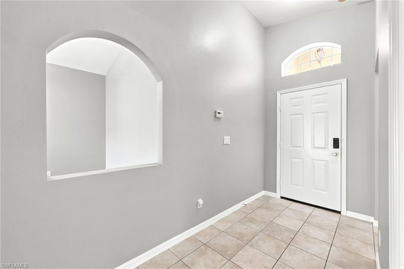 25925 Pebblecreek DR photo 4