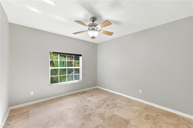 25925 Pebblecreek DR photo 5