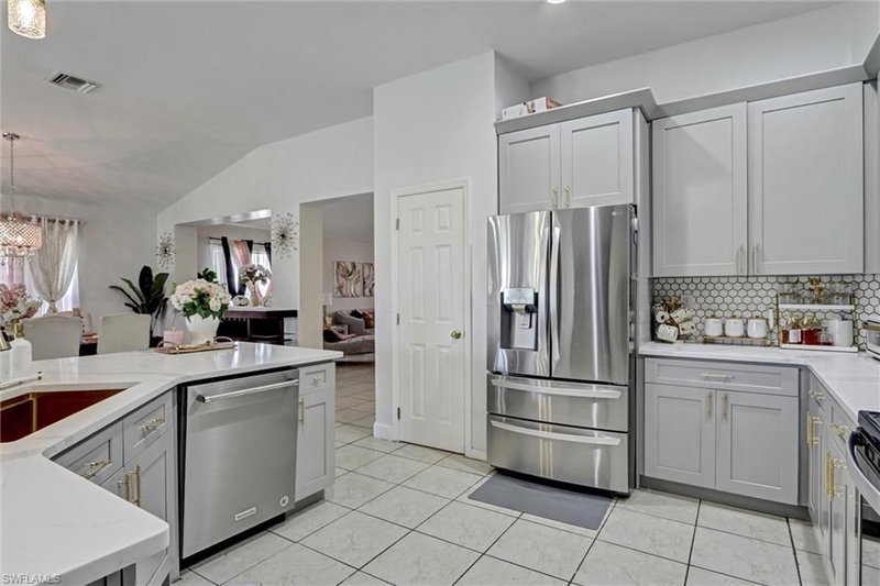 18330 Beauty Berry CT photo 2