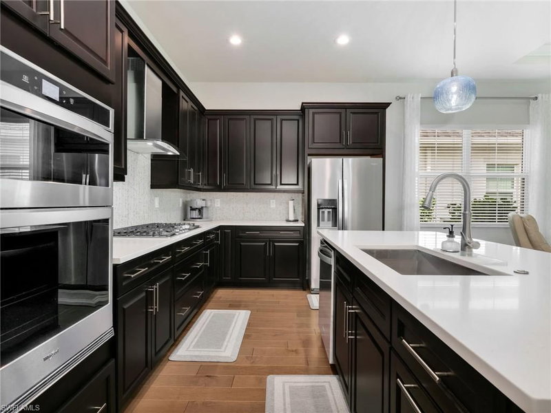 9225 Cayman DR photo 4