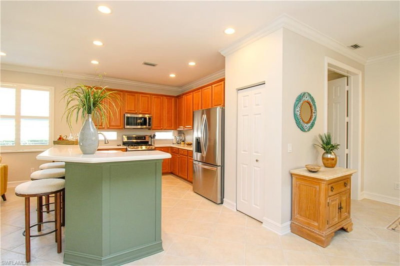 1912 Tarpon Bay DR N photo 5