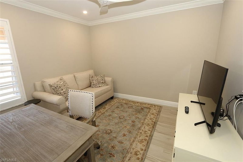 6131 Pelican Bay BLVD photo 3